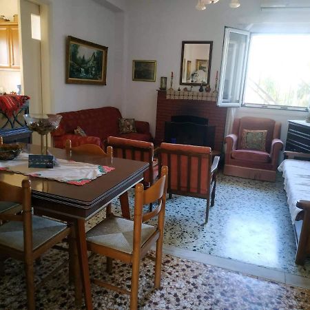 Vacation House Dionysia Villa Aigio Exterior foto