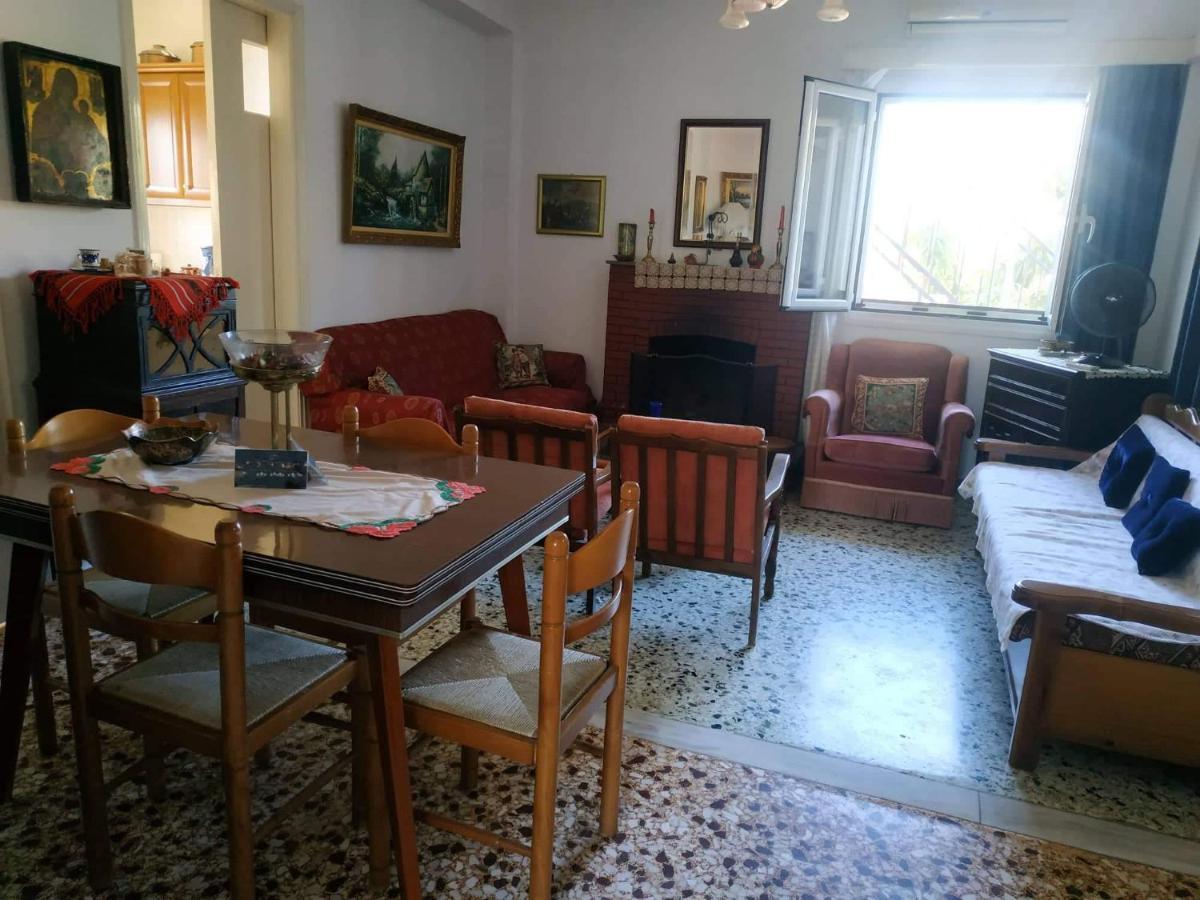 Vacation House Dionysia Villa Aigio Exterior foto
