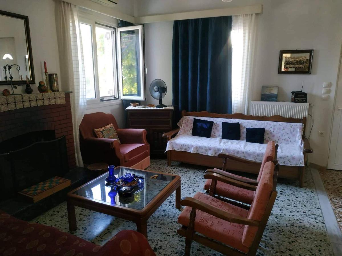 Vacation House Dionysia Villa Aigio Exterior foto