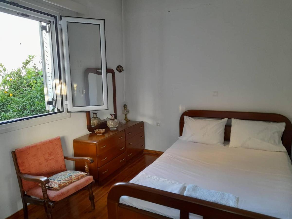 Vacation House Dionysia Villa Aigio Exterior foto